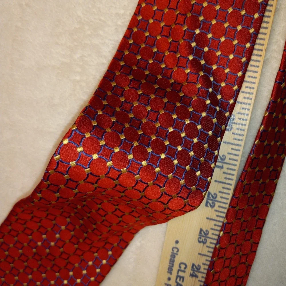 Jos A Bank Men's Tie Silk Red Geometric 3.5